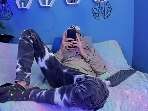 harold 777 online show from 06-11-26, 02:44