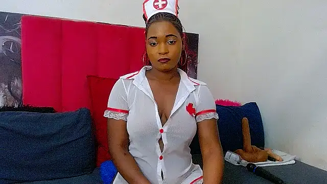 Snapshot of Lisa-001 chatting on 06-19-26, 02:38 Lisa-001 online show from 06-19-26, 02:38