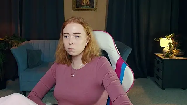 AddieOsler online show from 11-30-25, 08:24