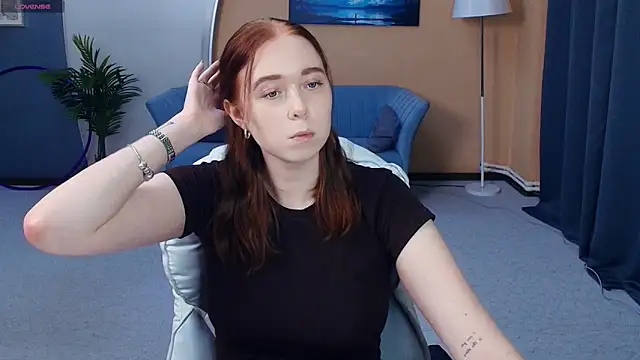 Snapshot of AddieOsler chatting on 06-15-26, 07:38 AddieOsler online show from 06-15-26, 07:38