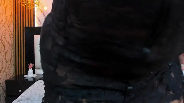 Kelly Swift online show from 11-08-25, 04:01