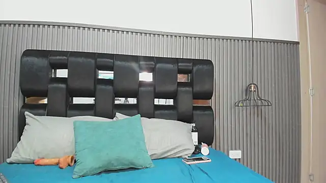 NhoanBrunette online show from 01-17-26, 02:00