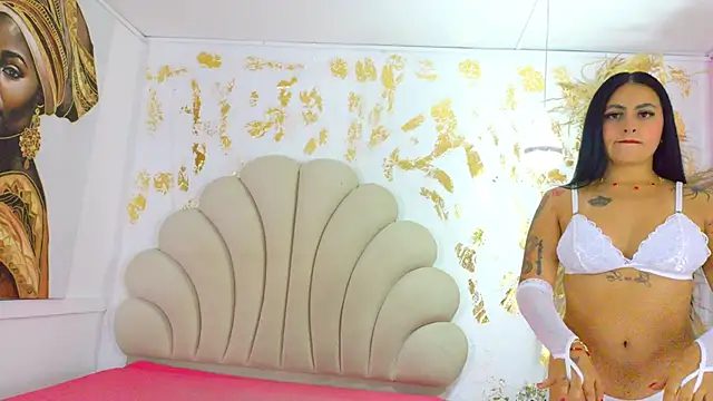 Snapshot of HellemMonet chatting on 11-15-25, 09:43 HellemMonet online show from 11-15-25, 09:43