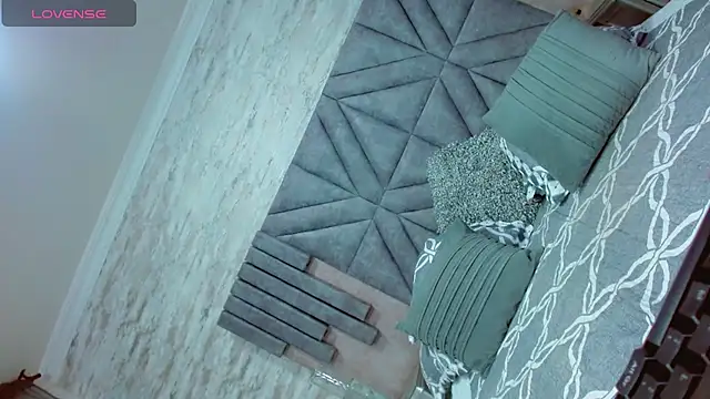 chairahot2 online show from 11-25-25, 01:22