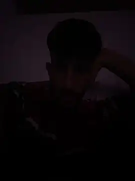 Snapshot of Dondeloquieras4 chatting on 02-04-26, 01:44 Dondeloquieras4 online show from 02-04-26, 01:44