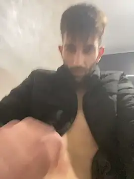 Snapshot of Dondeloquieras4 chatting on 03-02-26, 07:21 Dondeloquieras4 online show from 03-02-26, 07:21