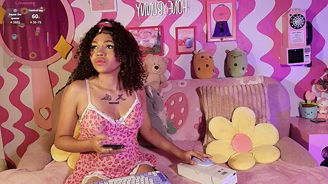 Candygirls xoxo online show from 11-25-25, 10:04