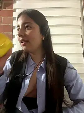 Au-rora online show from 12-20-25, 06:53