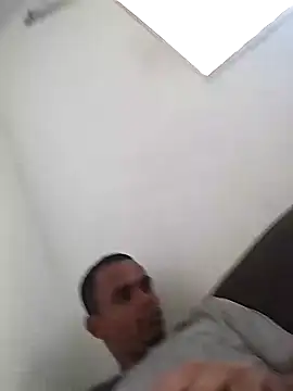 Snapshot of Farias6544 chatting on 12-20-25, 05:09 Farias6544 online show from 12-20-25, 05:09