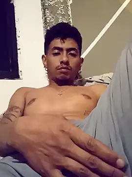 SkinniYamo online show from 03-05-26, 05:58