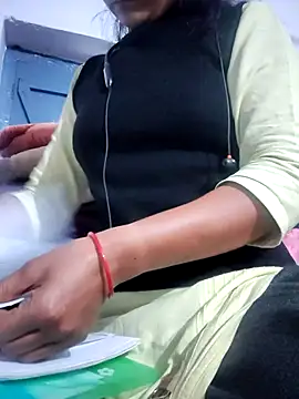 Hot-Rubyy online show from 12-03-25, 07:49