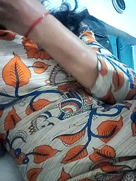 Hot-Rubyy online show from 04-08-26, 10:15