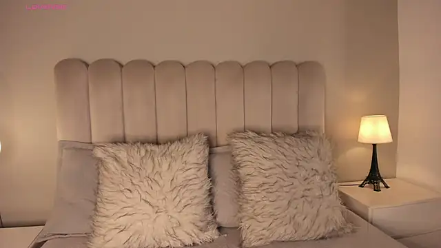 Melanie hillz online show from 03-14-26, 07:08