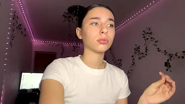 LilithFlamey online show from 11-24-25, 04:18