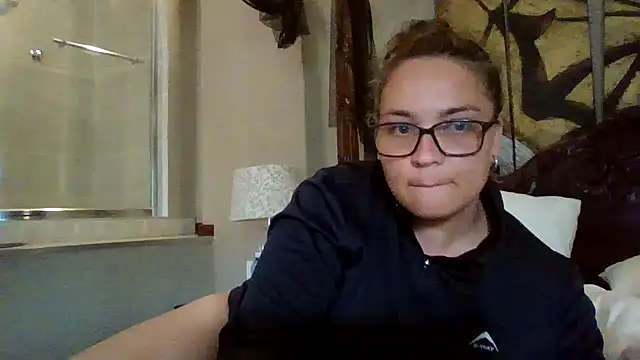 lilMissMarli online show from 12-21-25, 09:38