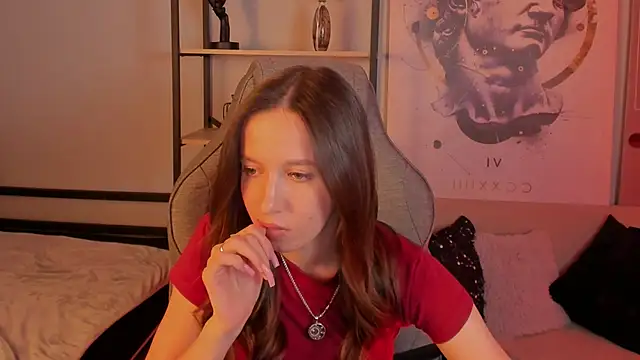 Snapshot of EmilyWade chatting on 11-11-25, 01:22 EmilyWade online show from 11-11-25, 01:22