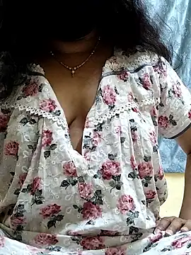 girl999 online show from 01-10-26, 07:15