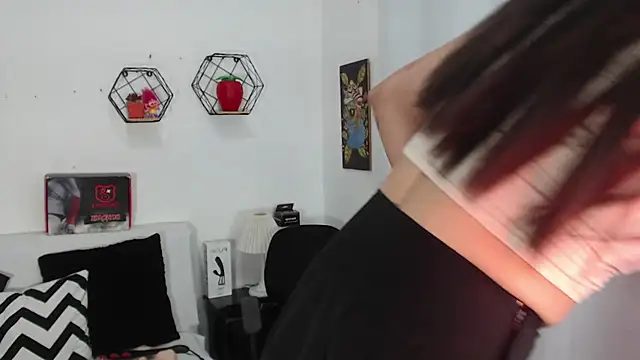 SaraaAdamss online show from 01-14-26, 05:07