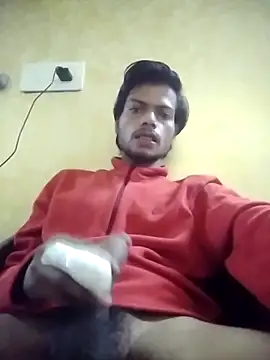 Snapshot of Luckysucks chatting on 11-15-25, 04:43 Luckysucks online show from 11-15-25, 04:43