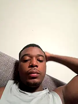 Snapshot of negrinho5 chatting on 10-28-25, 11:14 negrinho5 online show from 10-28-25, 11:14