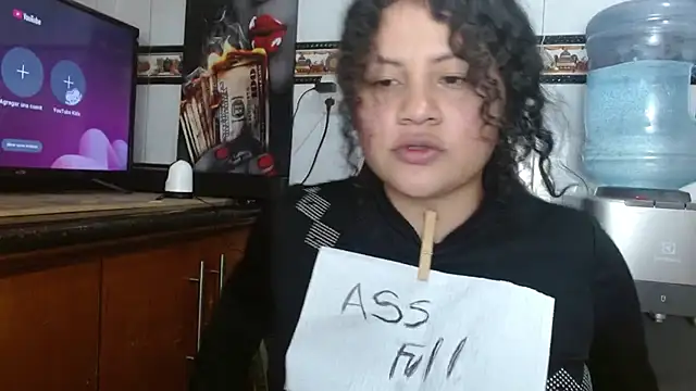 Latina Kimky online show from 11-14-25, 10:40