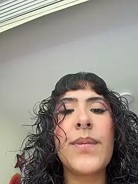 SugarTroubl33 online show from 04-18-26, 02:10