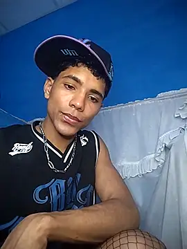 Snapshot of Alex_Sweeting chatting on 12-01-25, 03:55 Alex Sweeting online show from 12-01-25, 03:55