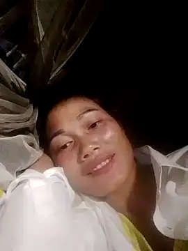 Snapshot of doggy-00 chatting on 10-28-25, 02:09 doggy-00 online show from 10-28-25, 02:09