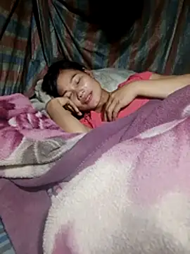 Snapshot of doggy-00 chatting on 11-06-25, 01:45 doggy-00 online show from 11-06-25, 01:45