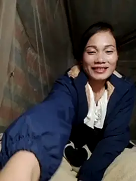 Snapshot of doggy-00 chatting on 11-29-25, 12:52 doggy-00 online show from 11-29-25, 12:52