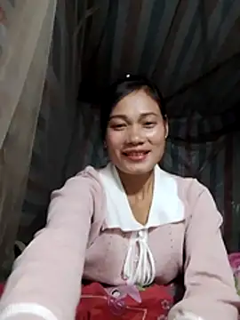 Snapshot of doggy-00 chatting on 12-05-25, 12:36 doggy-00 online show from 12-05-25, 12:36