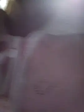 Snapshot of doggy-00 chatting on 12-19-25, 10:28 doggy-00 online show from 12-19-25, 10:28