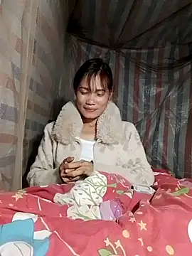 Snapshot of doggy-00 chatting on 01-10-26, 10:03 doggy-00 online show from 01-10-26, 10:03