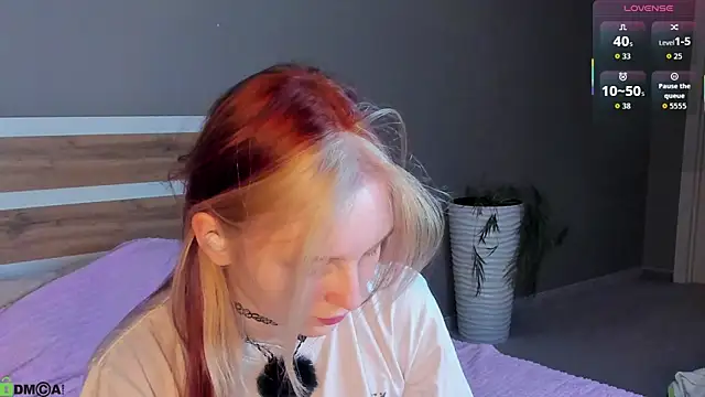 Snapshot of AngelWisee chatting on 06-10-26, 03:18 AngelWisee online show from 06-10-26, 03:18