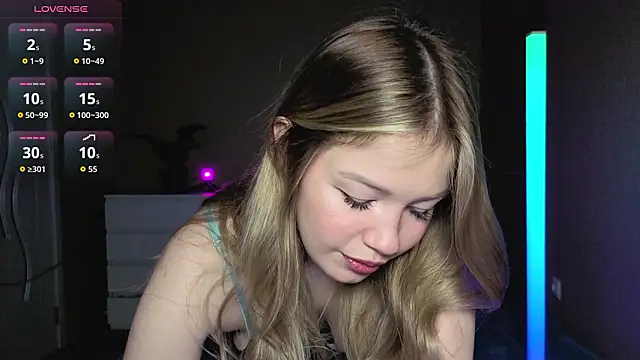 Snapshot of pawsclawss chatting on 03-02-26, 05:08 pawsclawss online show from 03-02-26, 05:08