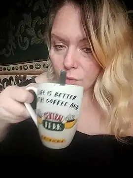 Snapshot of Lana-murr chatting on 10-30-25, 09:00 Lana-murr online show from 10-30-25, 09:00