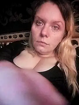 Snapshot of Lana-murr chatting on 11-06-25, 07:09 Lana-murr online show from 11-06-25, 07:09