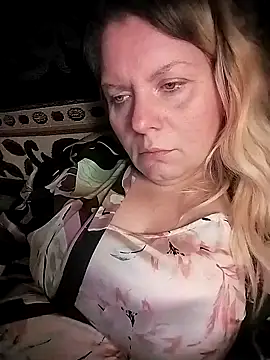 Snapshot of Lana-murr chatting on 11-15-25, 06:26 Lana-murr online show from 11-15-25, 06:26