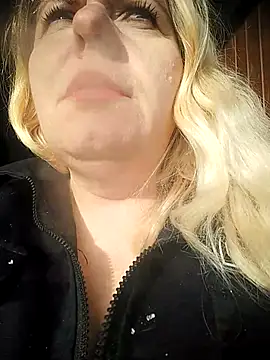 Snapshot of Lana-murr chatting on 11-25-25, 07:19 Lana-murr online show from 11-25-25, 07:19