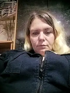 Snapshot of Lana-murr chatting on 11-29-25, 07:06 Lana-murr online show from 11-29-25, 07:06