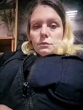 Snapshot of Lana-murr chatting on 12-03-25, 07:34 Lana-murr online show from 12-03-25, 07:34