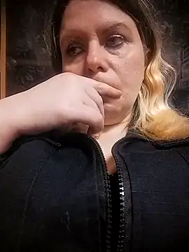 Lana-murr online show from 03-18-26, 06:55