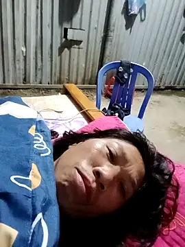 bella-la online show from 12-22-25, 11:13