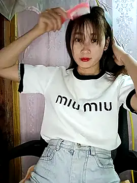 Em xinh01 online show from 04-08-26, 11:27