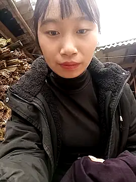 Snapshot of Linh_sexy98 chatting on 11-20-25, 08:14 Linh sexy98 online show from 11-20-25, 08:14