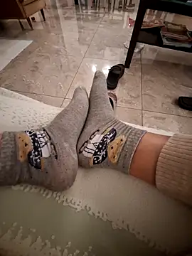 Piediniecollant online show from 10-30-25, 04:19