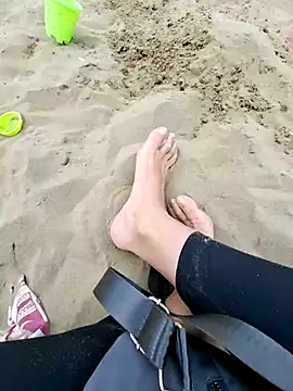 Piediniecollant online show from 04-12-26, 09:14