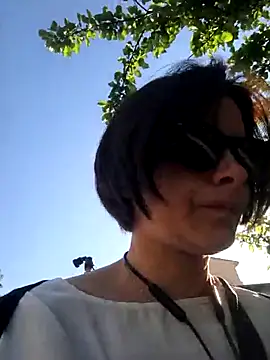 Piediniecollant online show from 04-19-26, 06:35