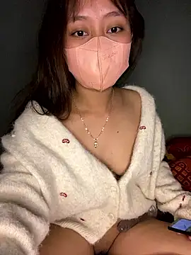 Beauty in online show from 01-15-26, 03:49