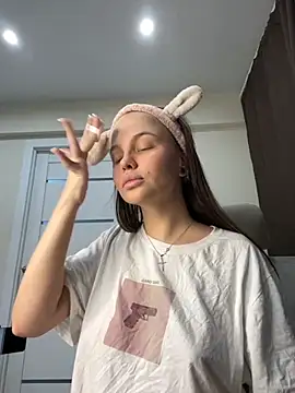 KissMeSashaPlz online show from 10-31-25, 01:17